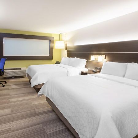 Holiday Inn Express & Suites - Redding By Ihg Exterior foto