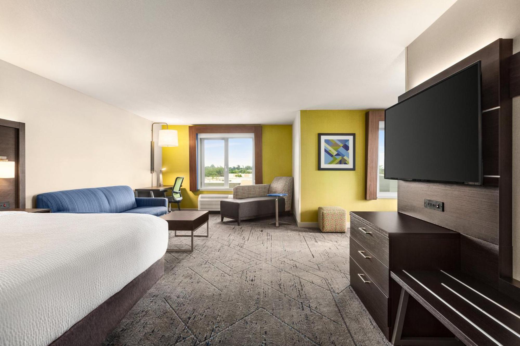 Holiday Inn Express & Suites - Redding By Ihg Exterior foto
