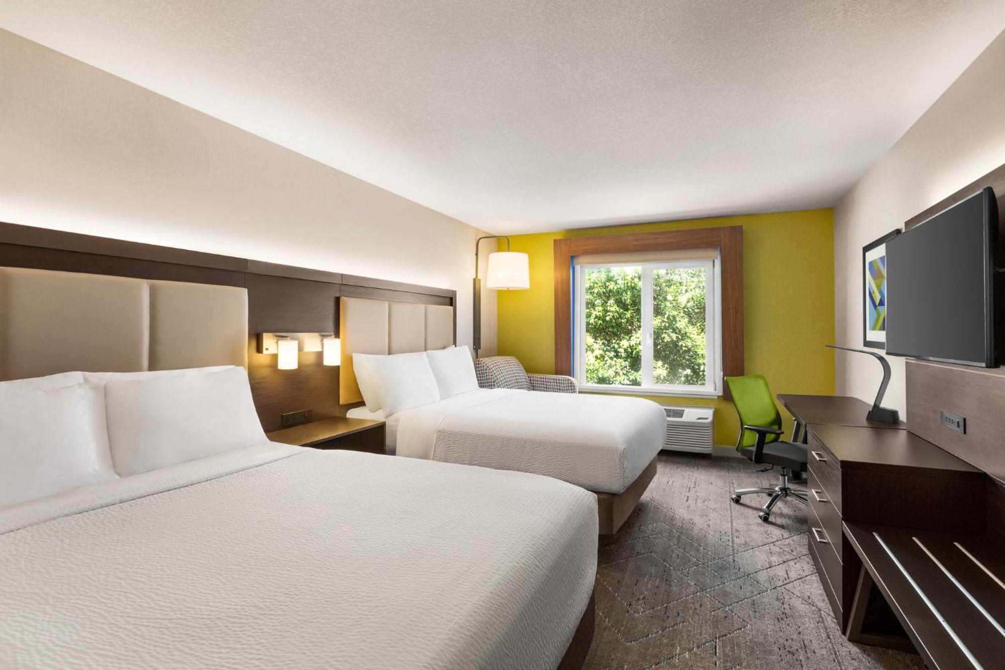 Holiday Inn Express & Suites - Redding By Ihg Exterior foto